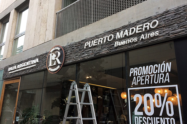 ploteo de locales comerciales